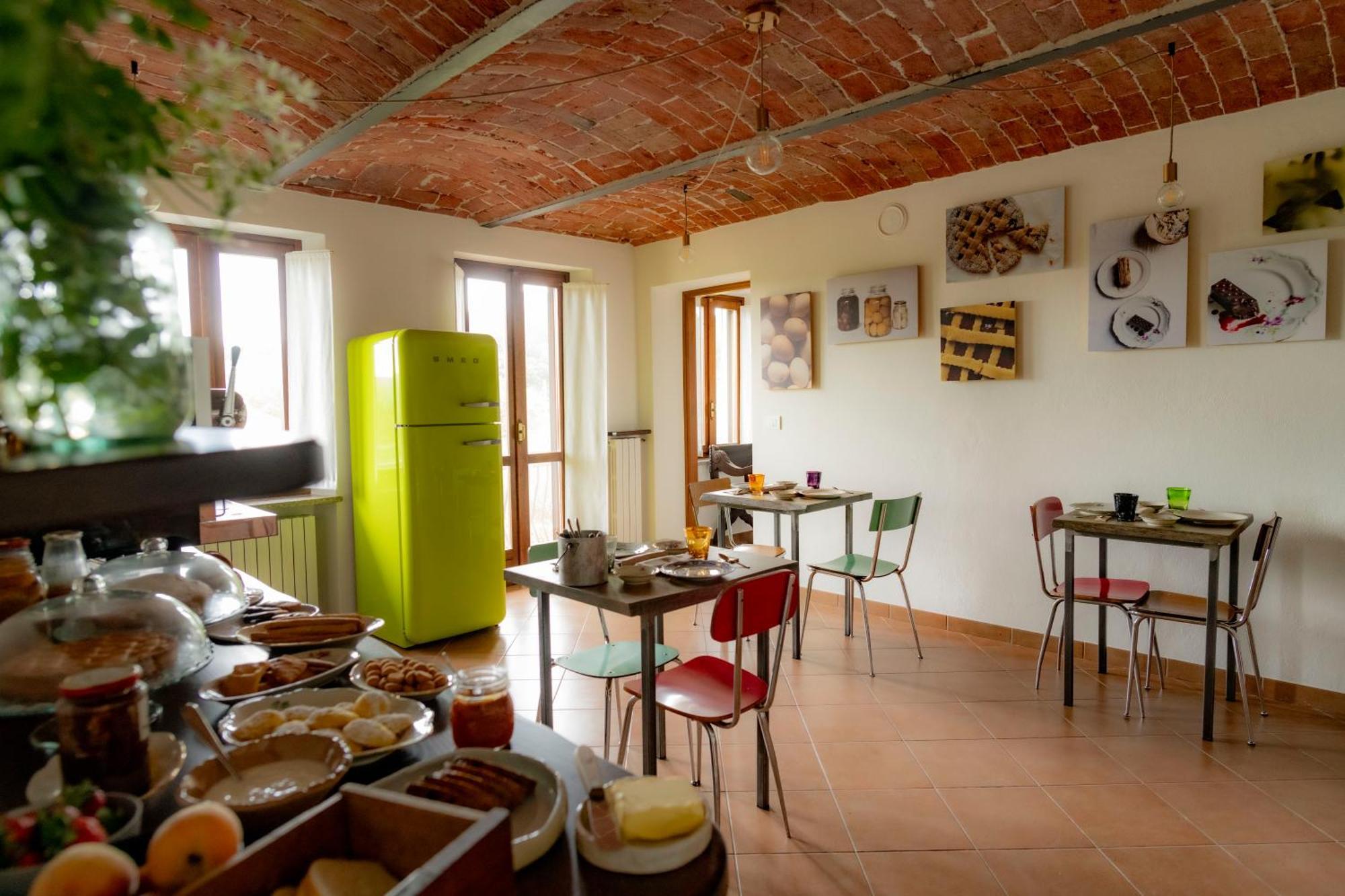 Ca' Nadin Agriturismo San Damiano dʼAsti Eksteriør bilde