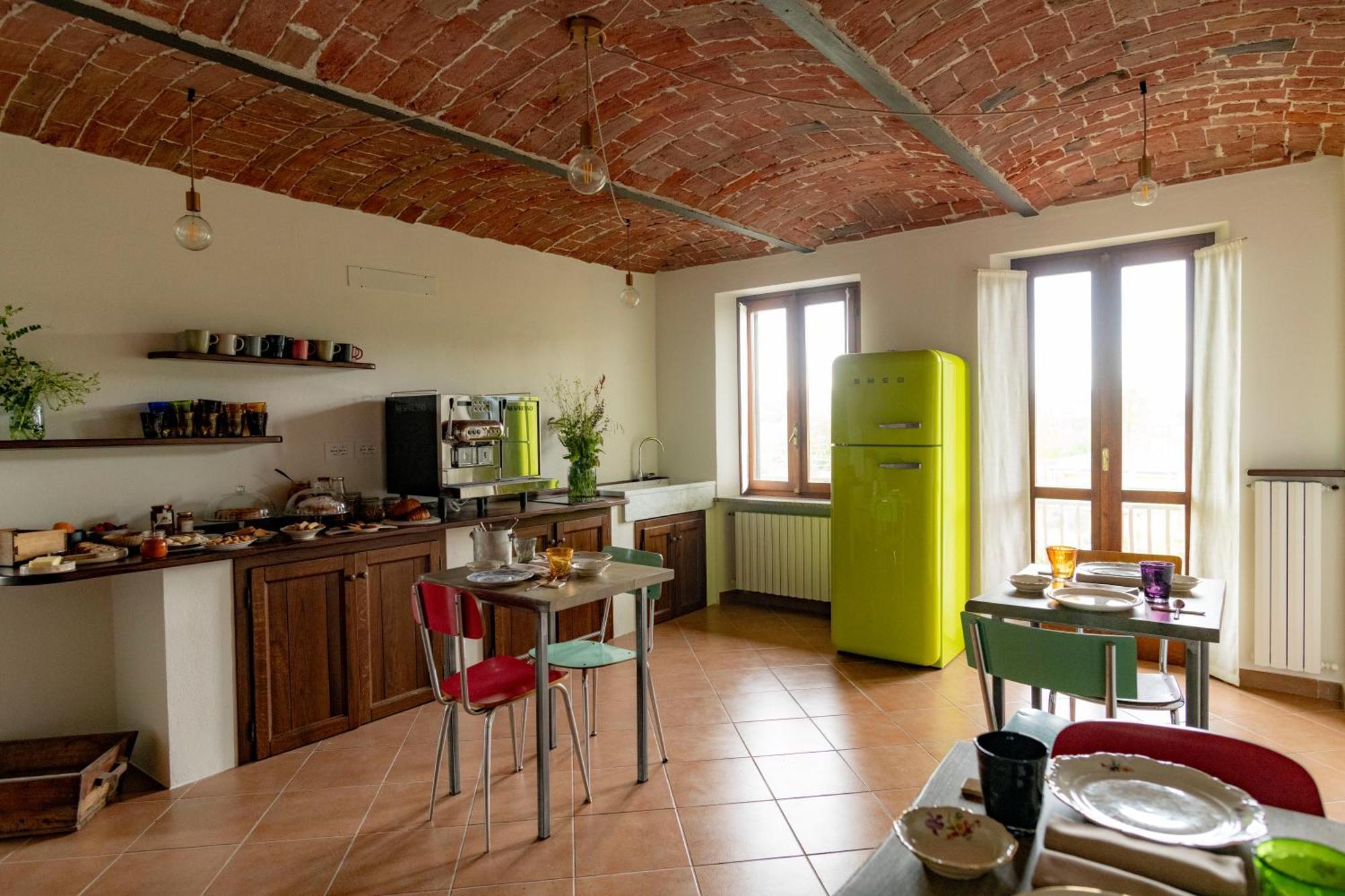Ca' Nadin Agriturismo San Damiano dʼAsti Eksteriør bilde