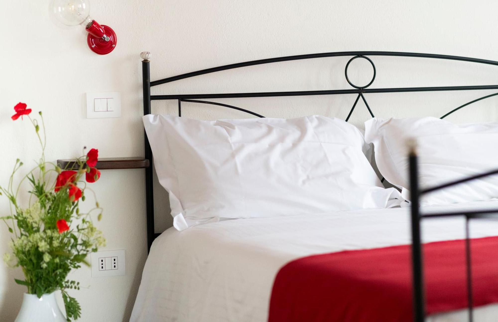 Ca' Nadin Agriturismo San Damiano dʼAsti Eksteriør bilde