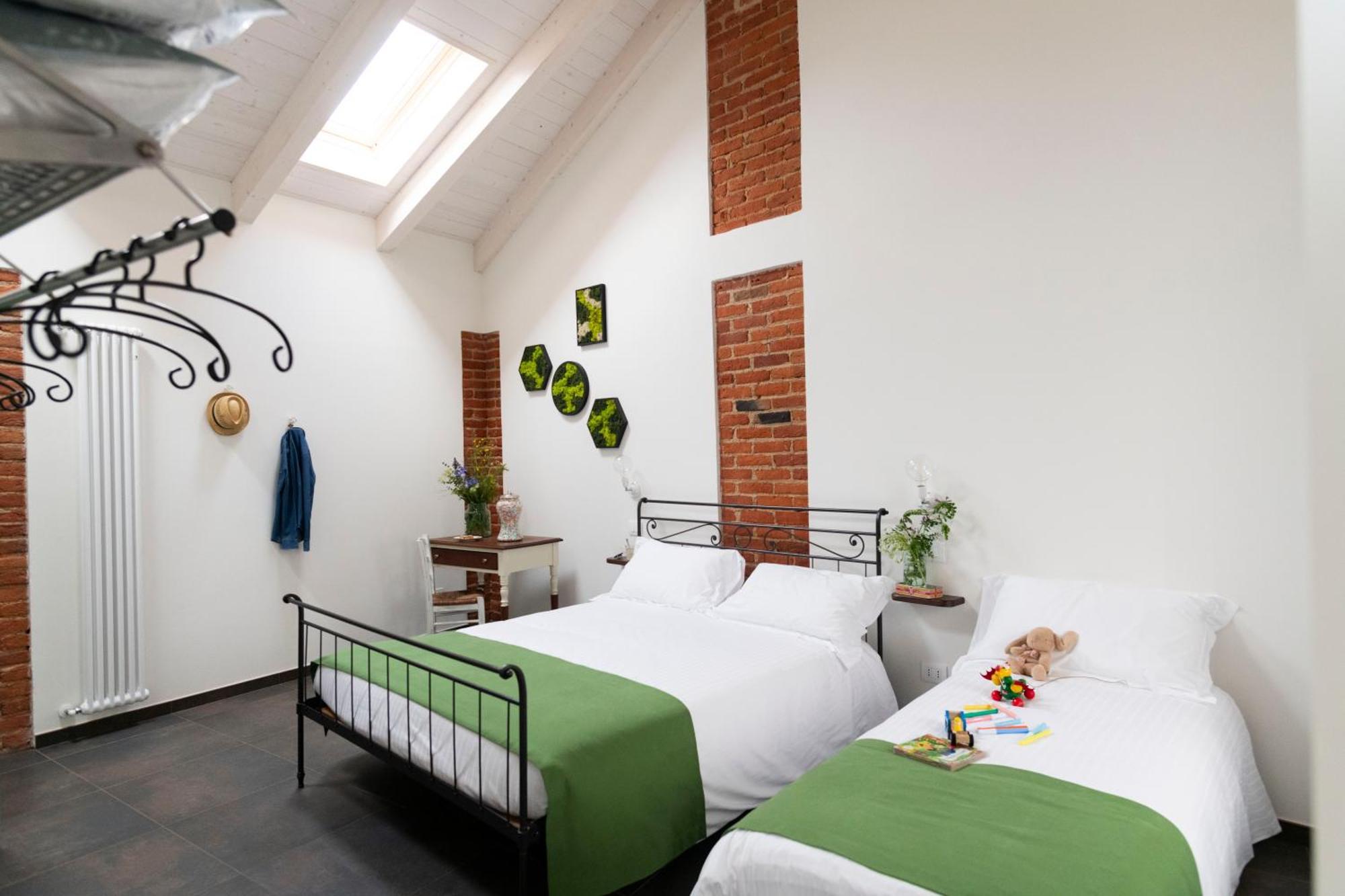 Ca' Nadin Agriturismo San Damiano dʼAsti Eksteriør bilde