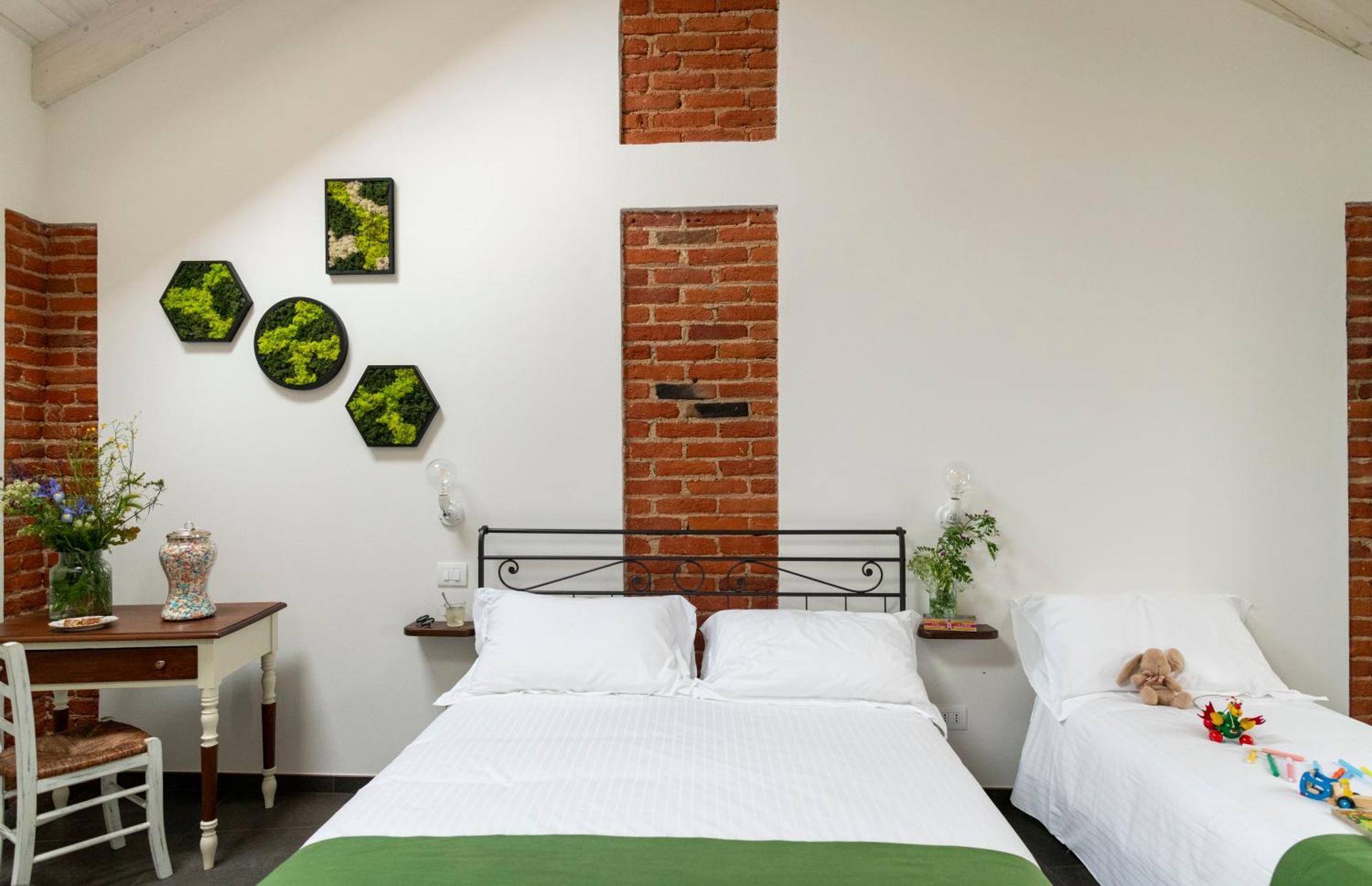 Ca' Nadin Agriturismo San Damiano dʼAsti Eksteriør bilde